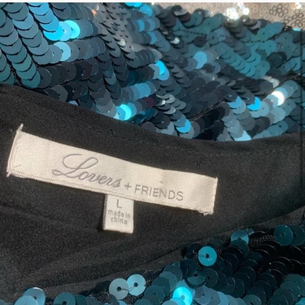 NWT lovers + friends flared leg sequin shorts - Picture 4 of 6